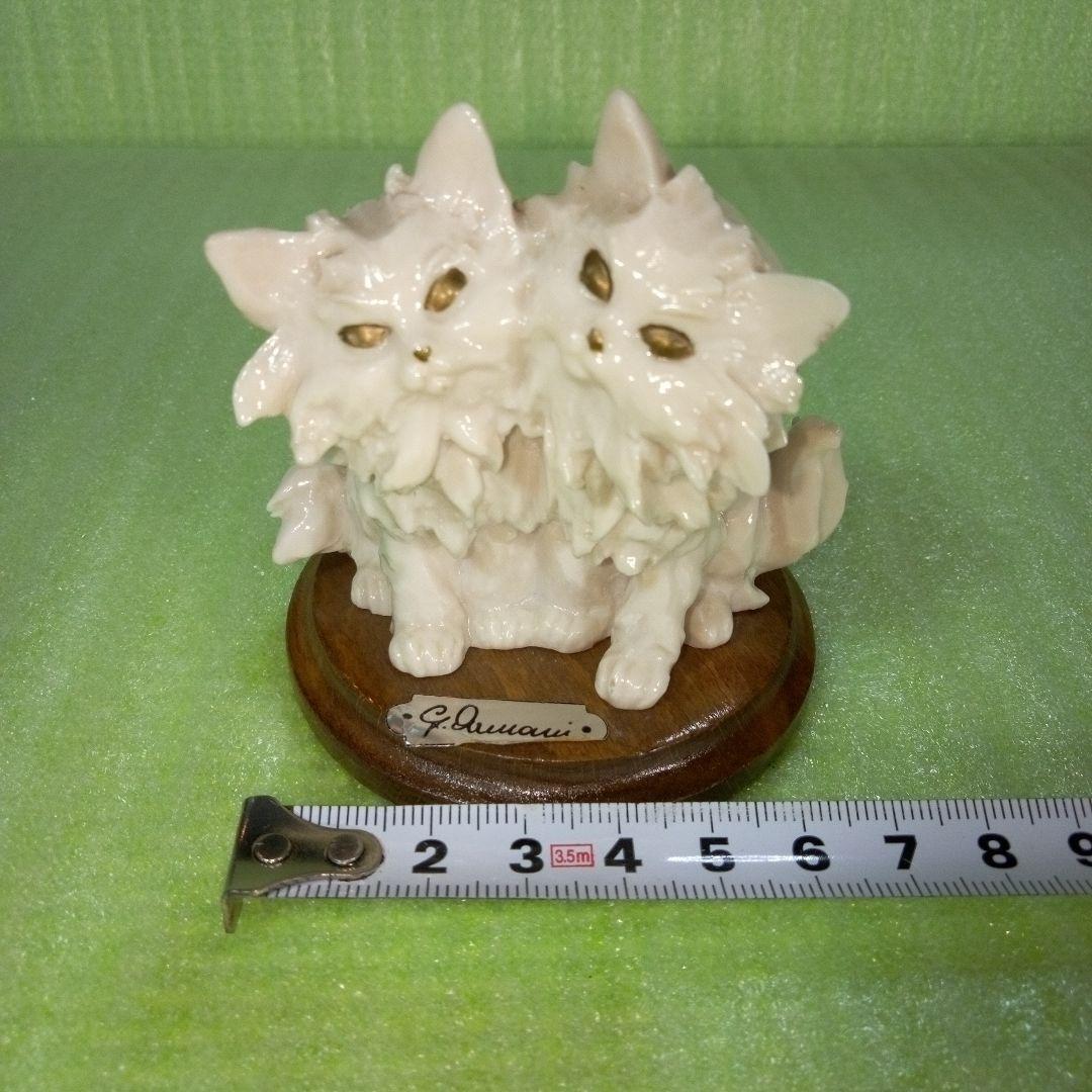 アンティークな猫の置物　仲良し　白猫　ペルシャ？　長毛種？　Whitecat