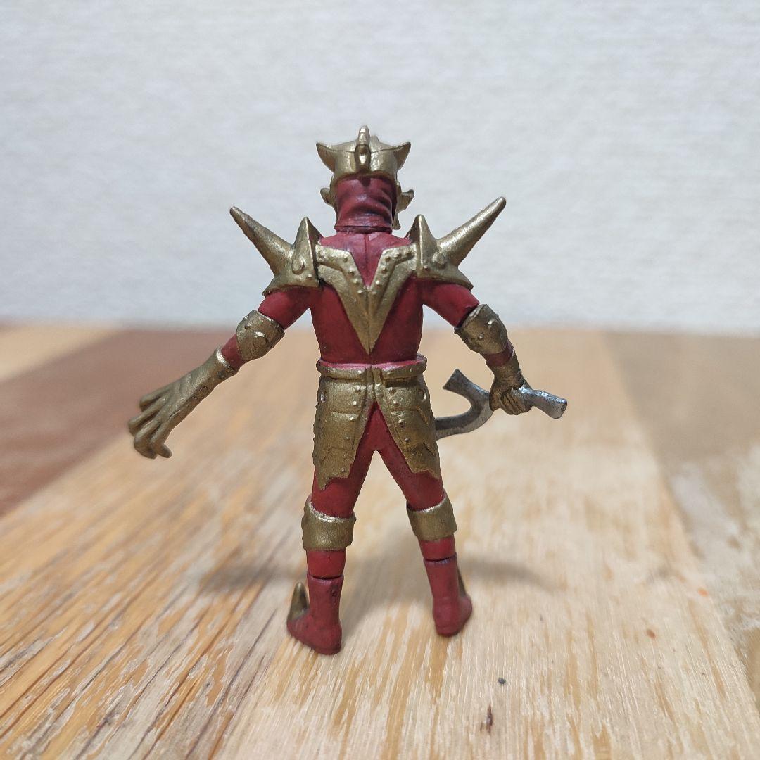 ウルトラ怪獣戯画　銀河に散った5つの星　フィギュア　食玩　バンダイ　ジオラマ