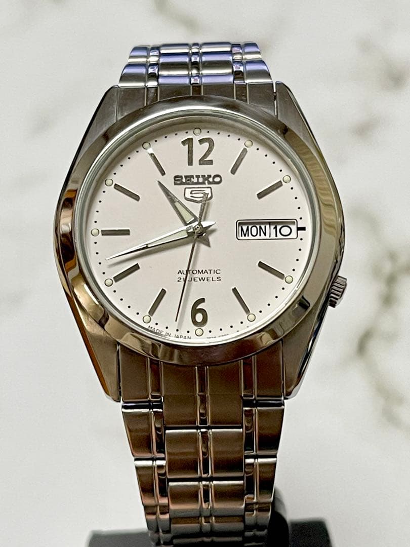 2013年11月製 セイコー5 デイデイト 21J