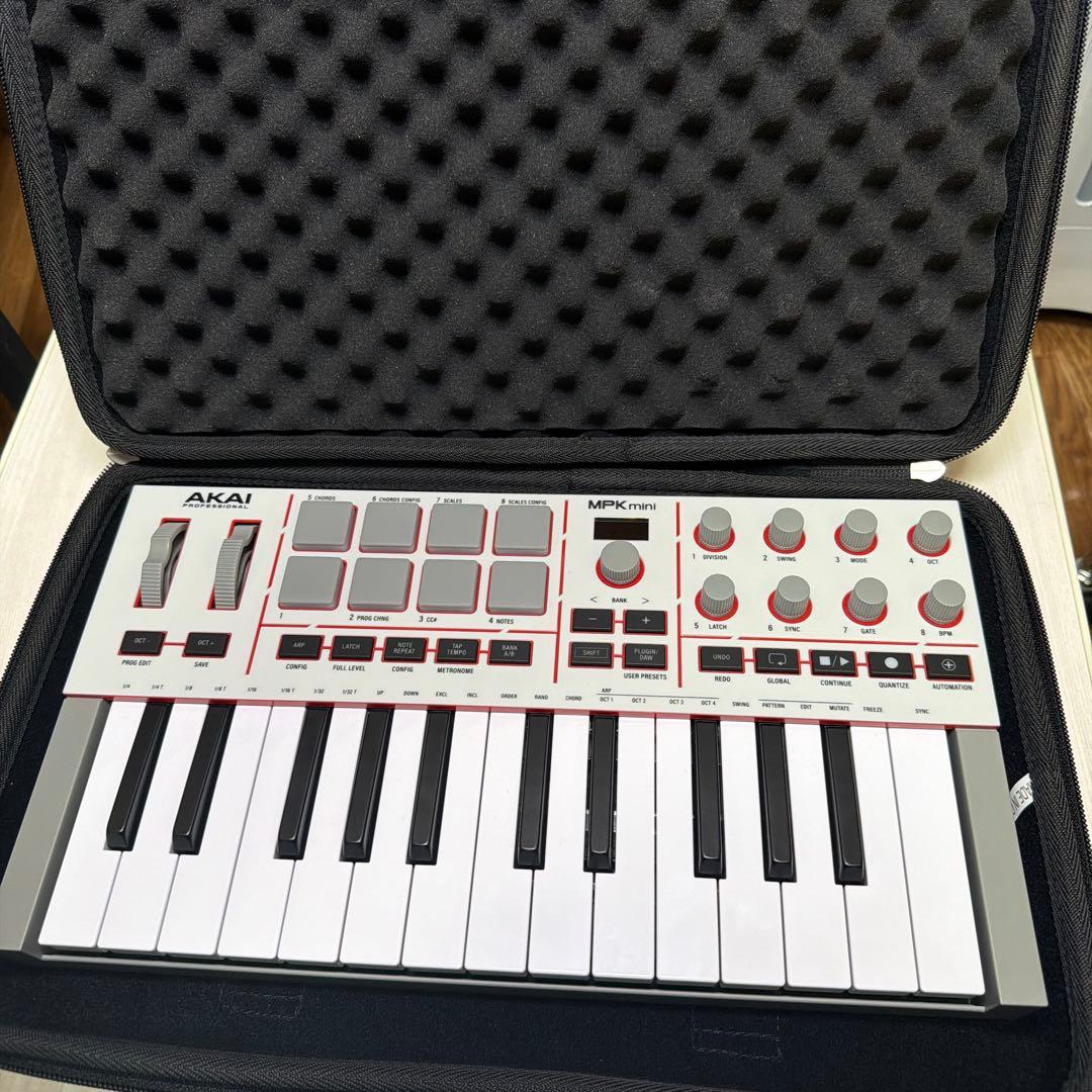 Akai MPK Mini IV MIDIキーボード