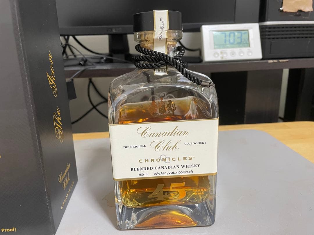 サントリー　山崎18年ミズナラ　2024　カナディアンクラブ45年　セット