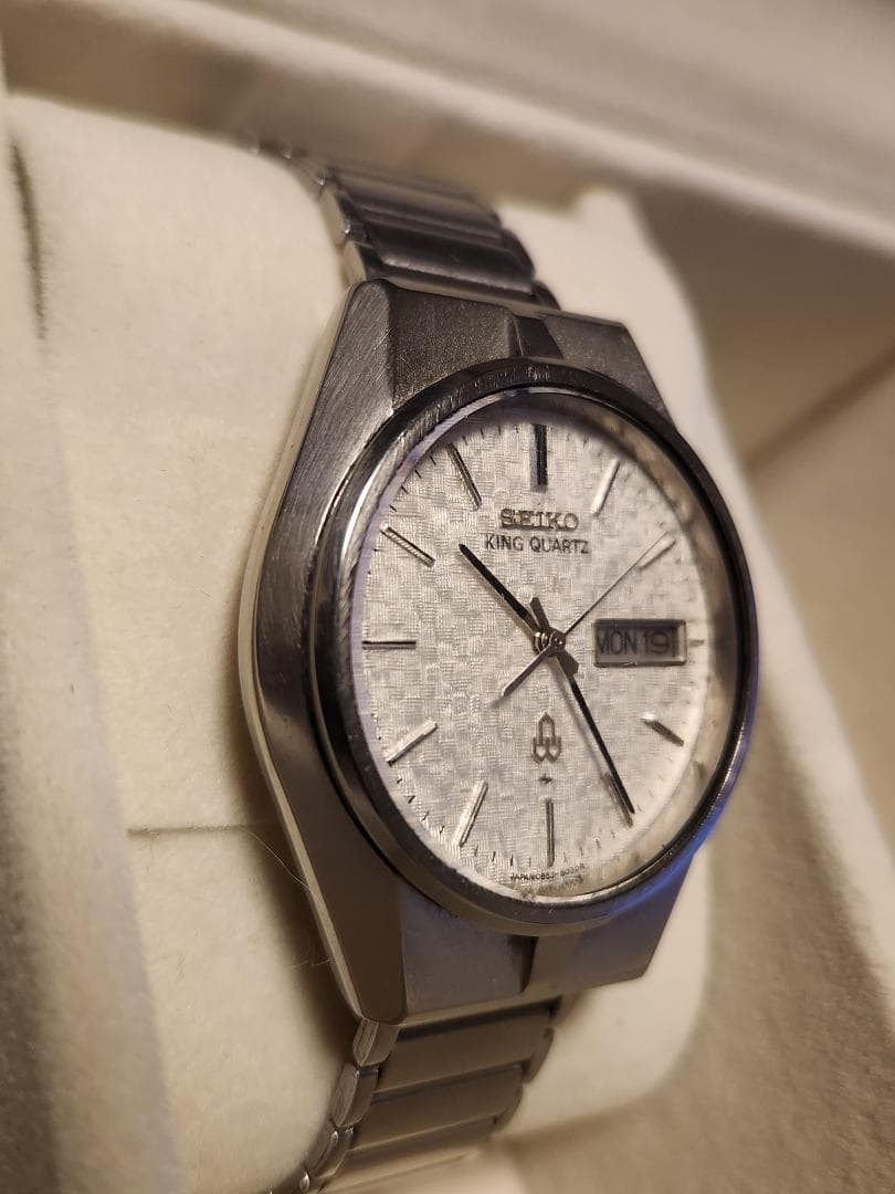 SEIKOキングクォーツ　絹目格子文字盤　0853-8035　1976製　可動品