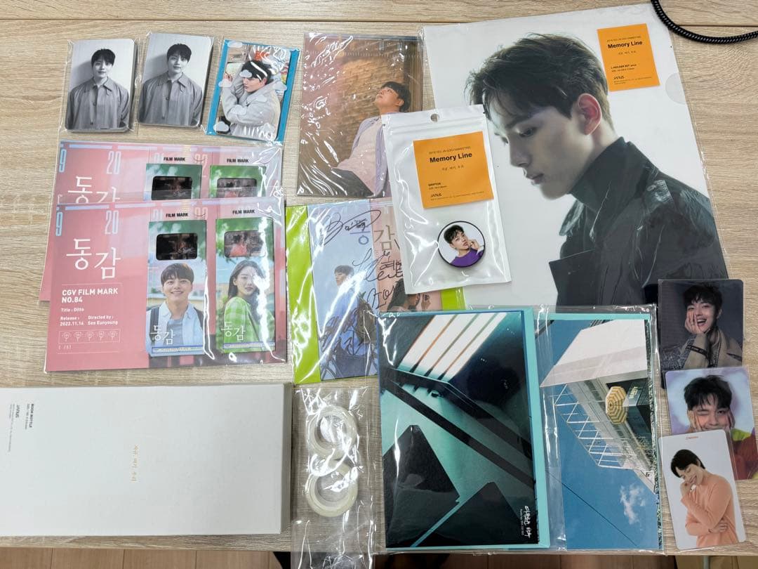 ヨ•ジング　直筆サインチェキなどグッズ