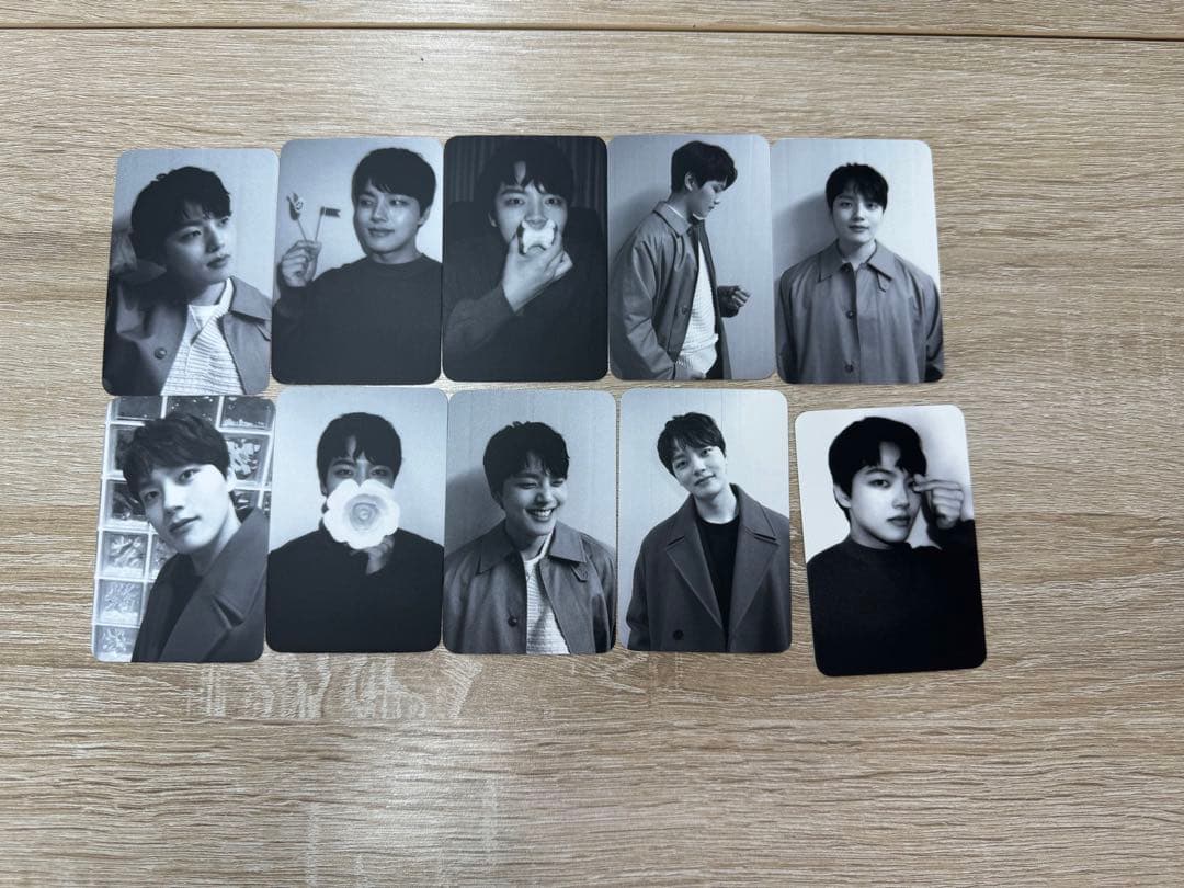 ヨ•ジング　直筆サインチェキなどグッズ