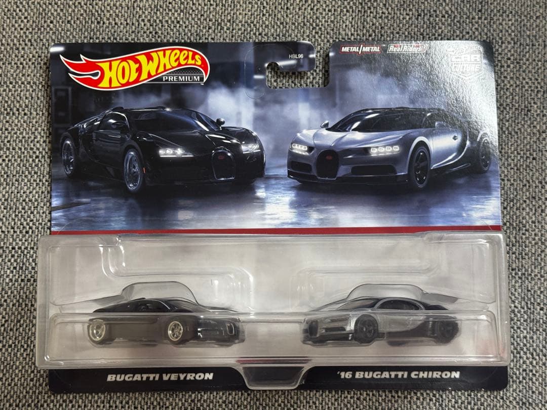 Hot Wheels Bugatti Veyron & Chiron 2台セット