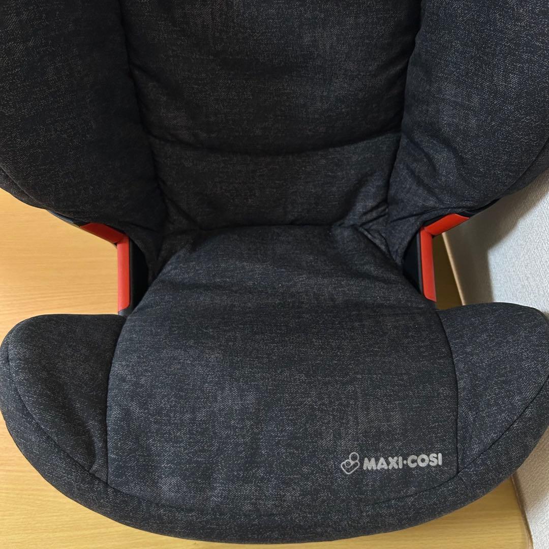 マキシコシ ロディフィックス ジュニアシート RodiFix