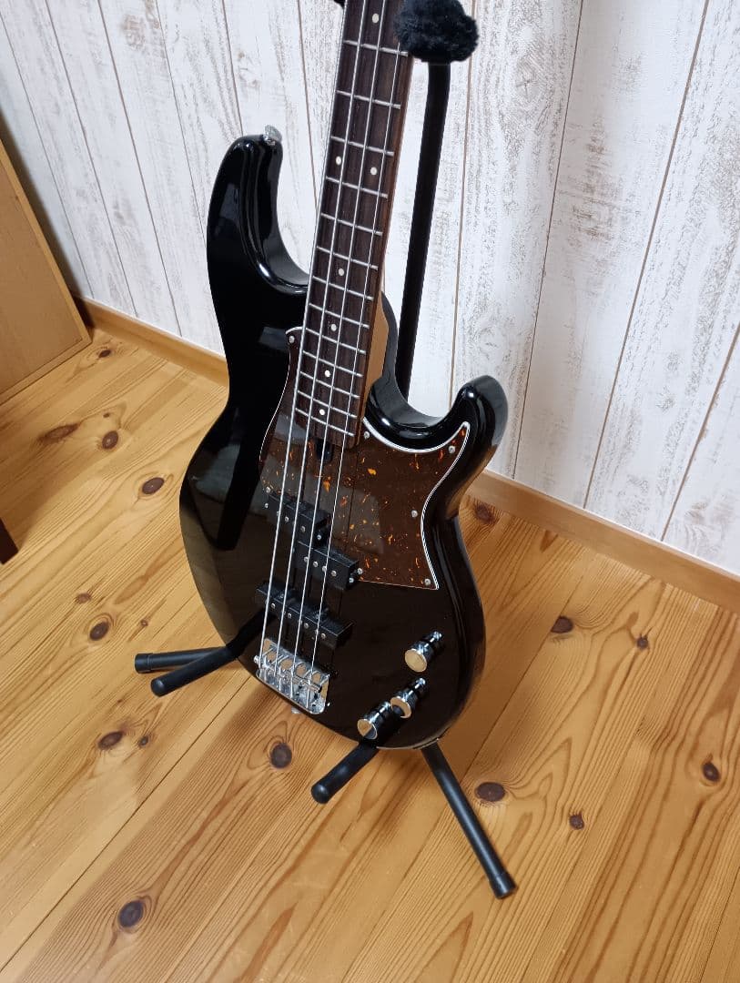 BB434 ブラック　ピックガード入れ替え有り