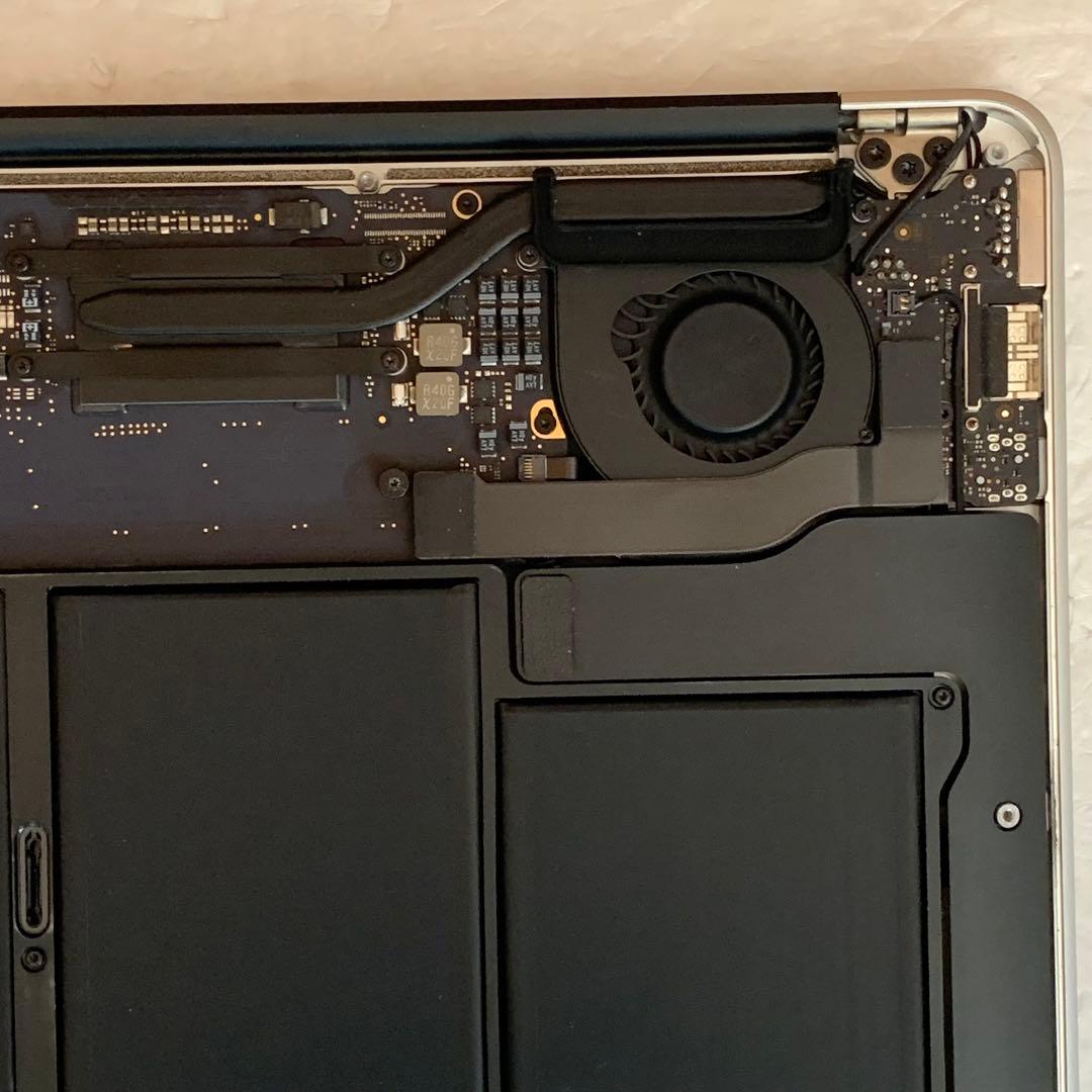 ジャンク MacBook Air 13インチ Eariy 2015 壊れています