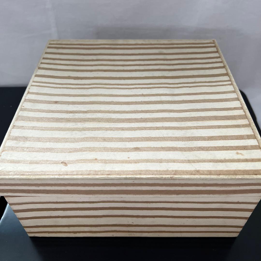 九谷焼　松竹梅・雪の結晶模様の蓋物　蓋付菓子器　菓子鉢