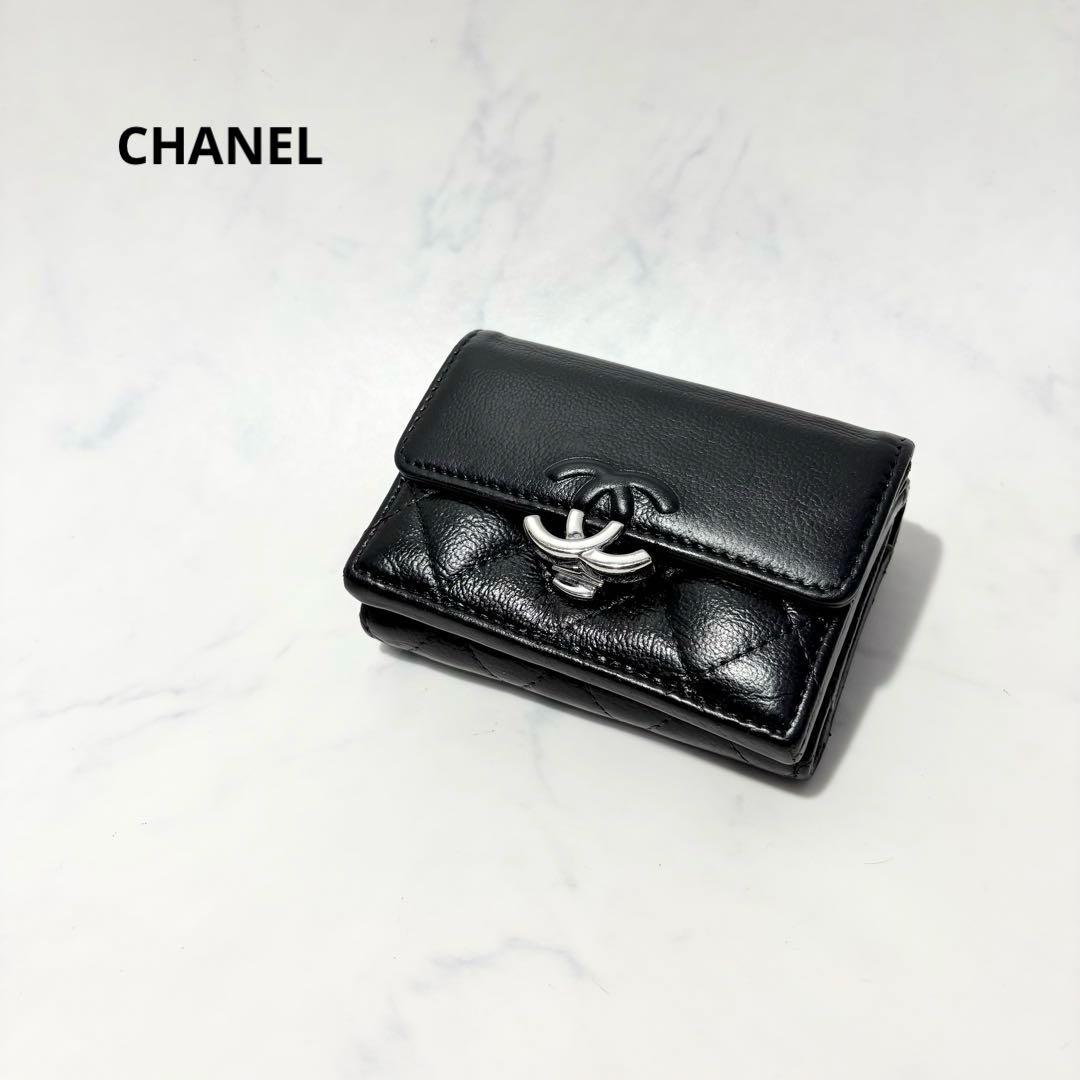 【極美品】CHANEL シャネル　ハーフココ　三つ折り財布　コンパクトウォレット