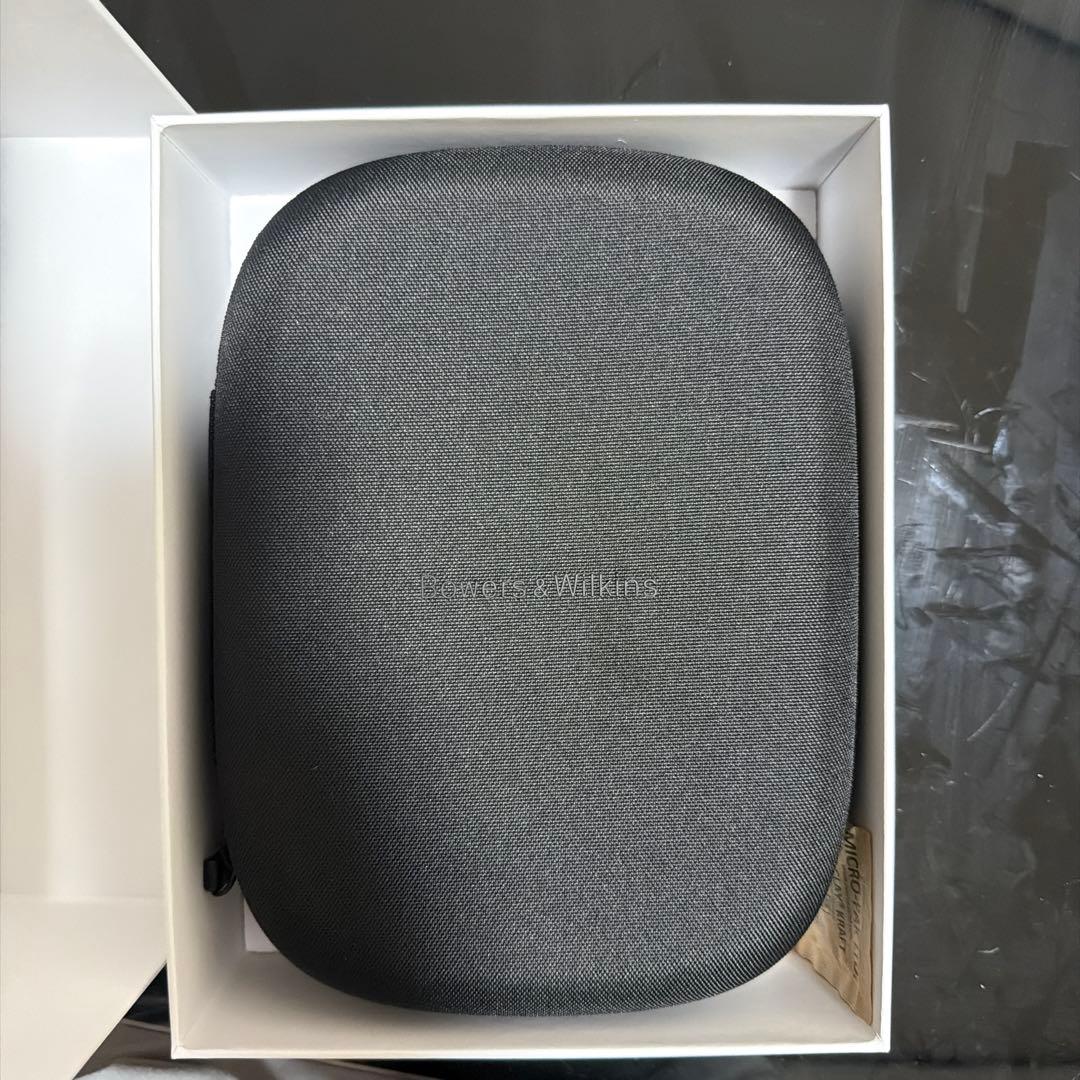 【Bowers & Wilkins】 Px8 S2 (オニキス・ブラック)