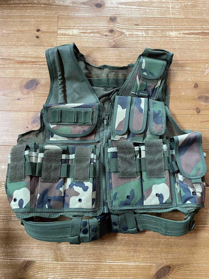 サバゲー　タクティカルベスト　狩猟ベスト