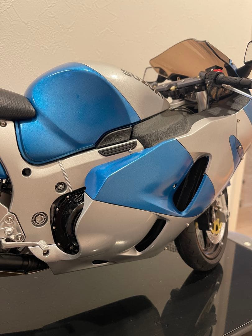 デアゴスティーニ SUZUKI GSX-1300R隼 完成品 塗装 全80号