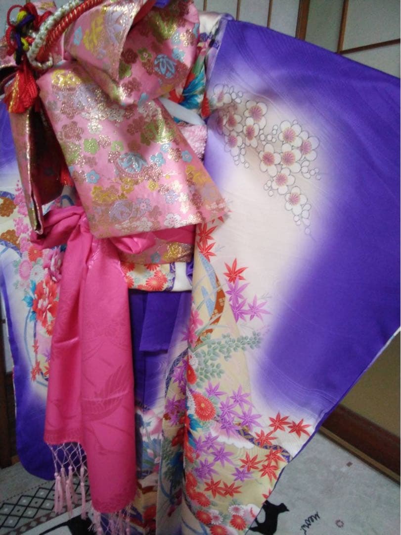 7歳向け・表側正絹・お着物のセットです