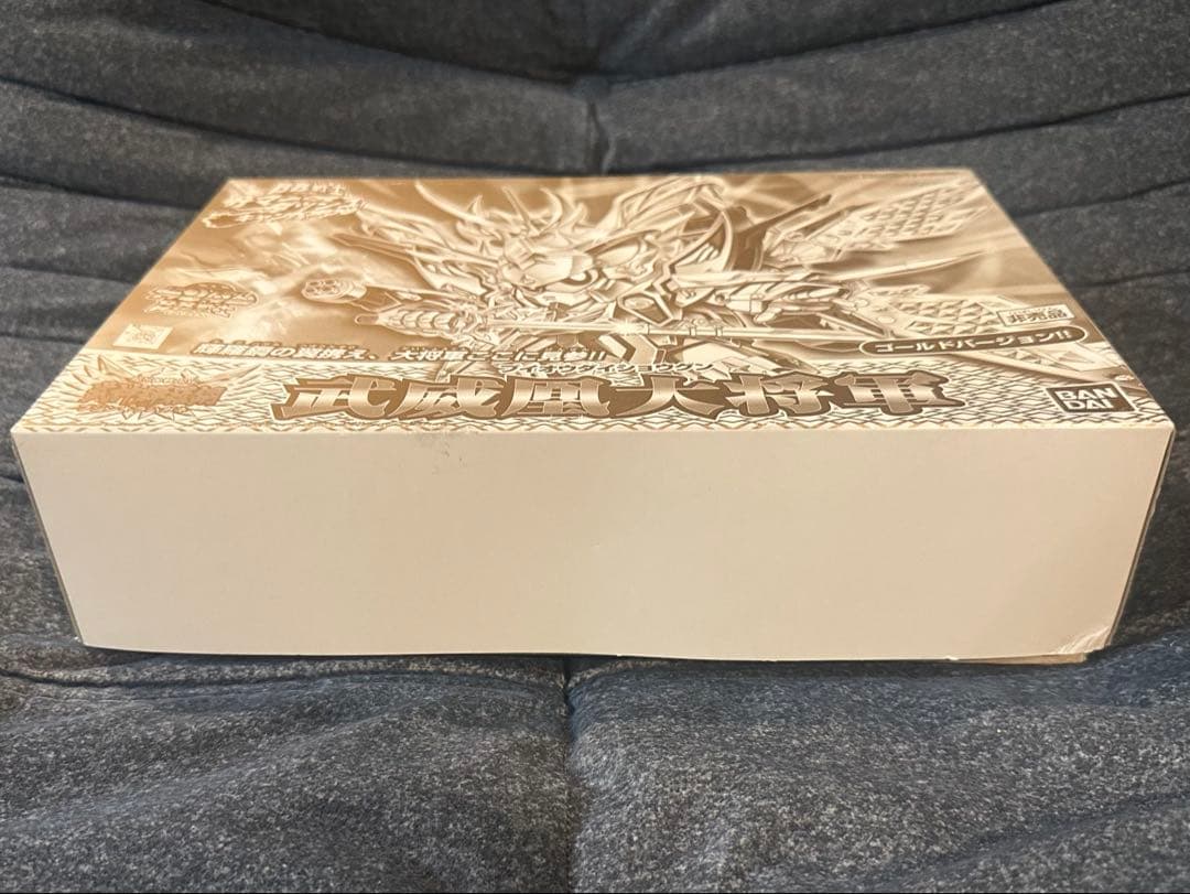 【非売品】ガンダムBB戦士 武威鳳大将軍ゴールドバージョン