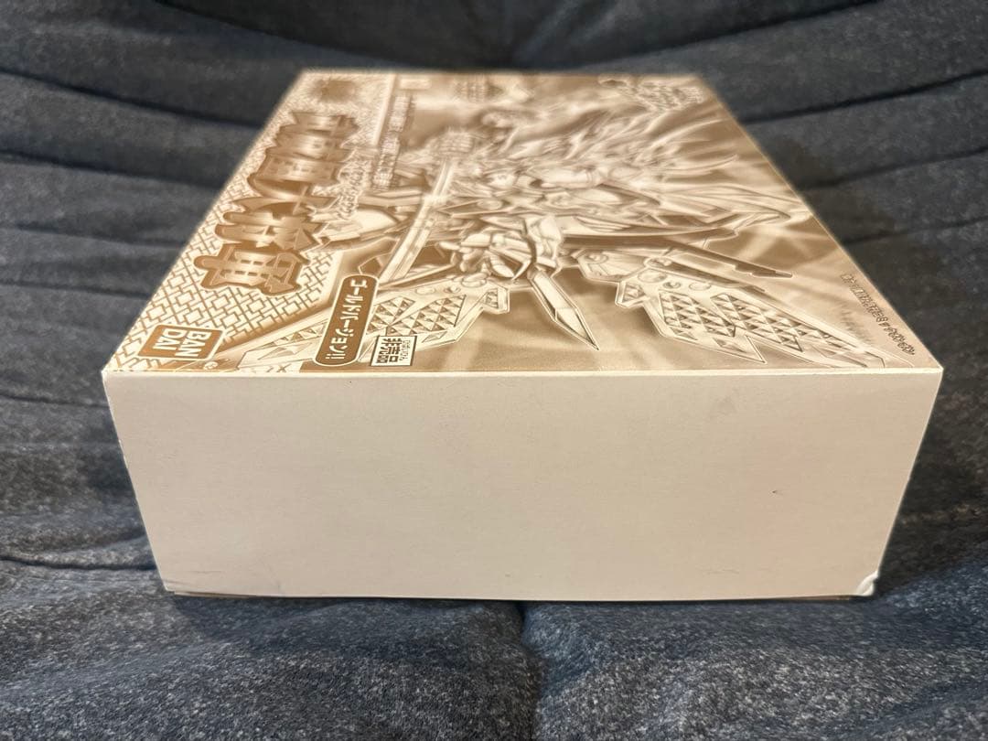 【非売品】ガンダムBB戦士 武威鳳大将軍ゴールドバージョン