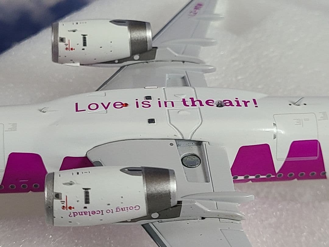 専用品 A320-200 WOW航空 LZ-WOW　1/200 新品・未使用品