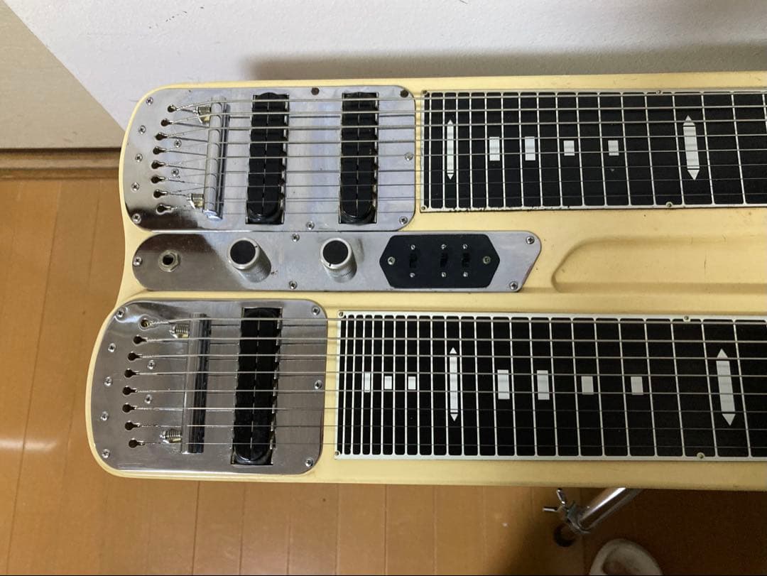 Guyatone グヤ8弦WネックスチールギターHG-188C 脚、ケース付