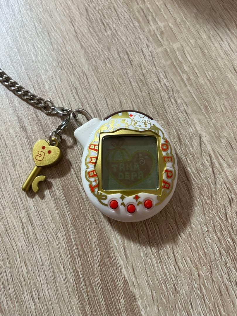 いぇー！ふぁみりーイロイロ　たまごっちプラス　たまデパ