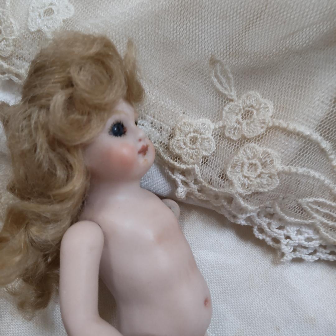 ミニョネット　アンティークドールリプロ　人形