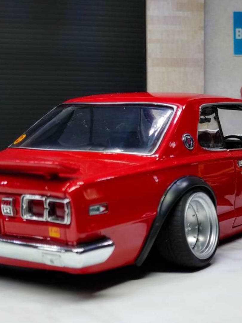 京商1/18 スカイラインGTーR 赤