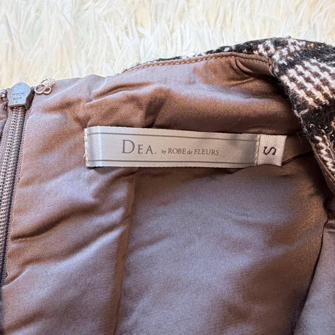 新品　ディアバイローブドフルール　チェックツイード袖付きプリーツスカート　ドレス