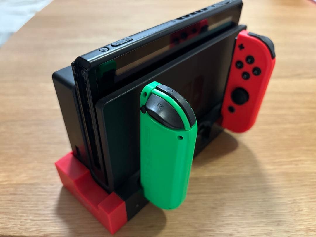 Nintendo Switch グリーン/レッド 本体（韓国版、箱無し）