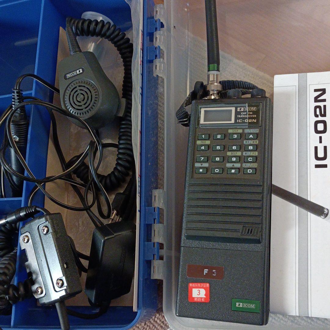 145mhzのFM機で周波数は全域で入感します　マイクなどモセットバイル可能です