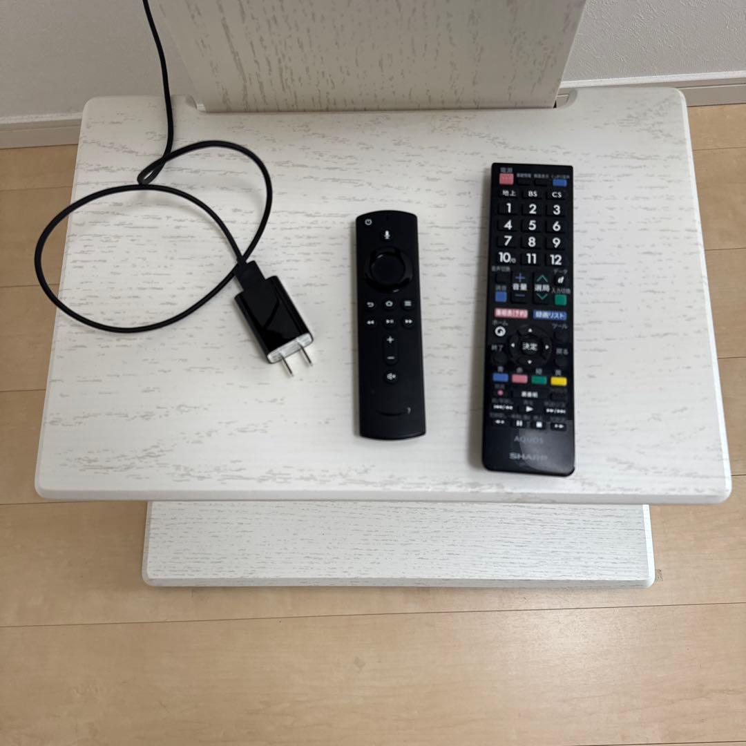 32インチ型液晶テレビ(Fire TV Stick、テレビスタンド付き)