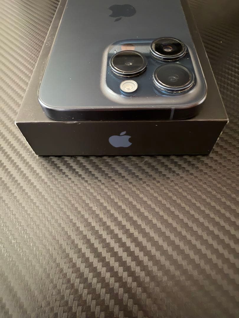 iPhone15 pro ブルーチタニウム　256GB