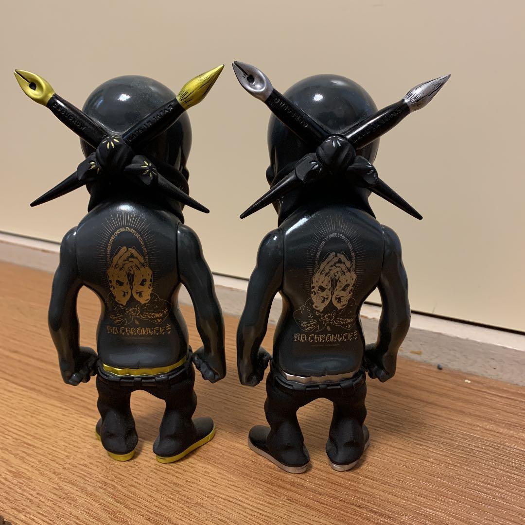 ウスグロウ フィギュア 2体