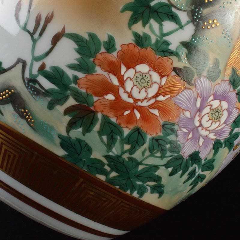 九谷焼　仲田錦玉作　色絵金彩牡丹孔雀文壷　花瓶　V　5818C