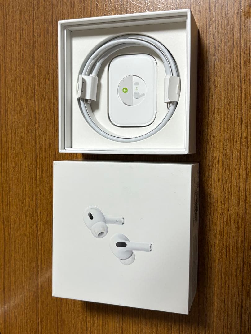 AirPods Pro 第2世代 Lightning A2698