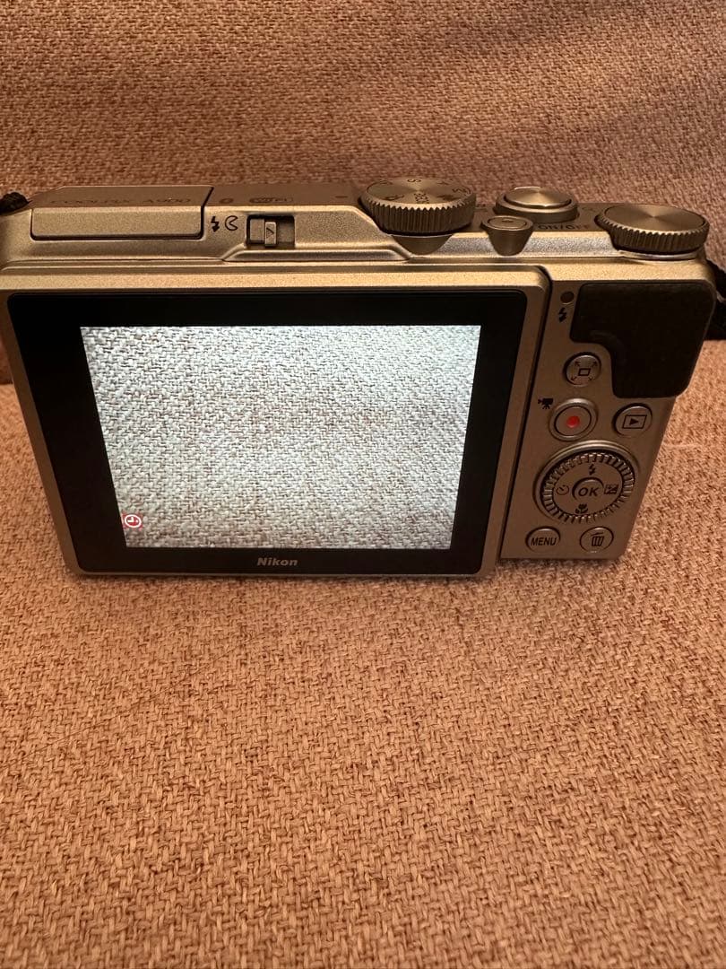 Nikon Coolpix A900 35倍光学ズーム シルバー