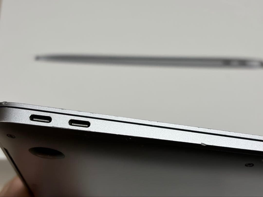 MacBook Air シルバー