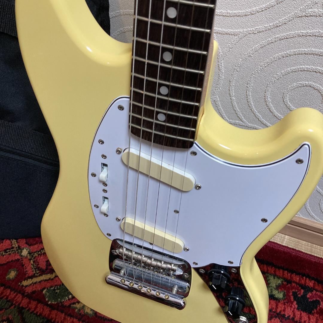 ギター Fender JAPAN Classic 70s MG69 /VWH
