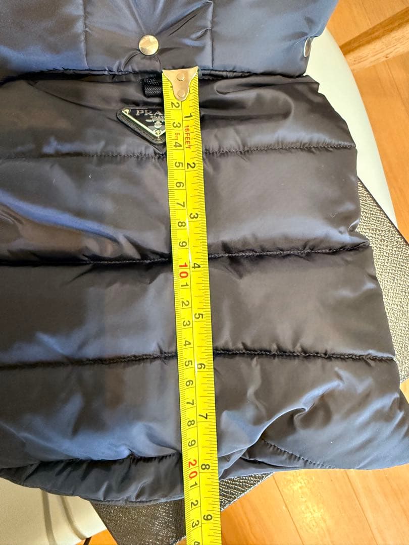 プラダ　犬　パファー ドッグコート Mサイズ　ネイビー