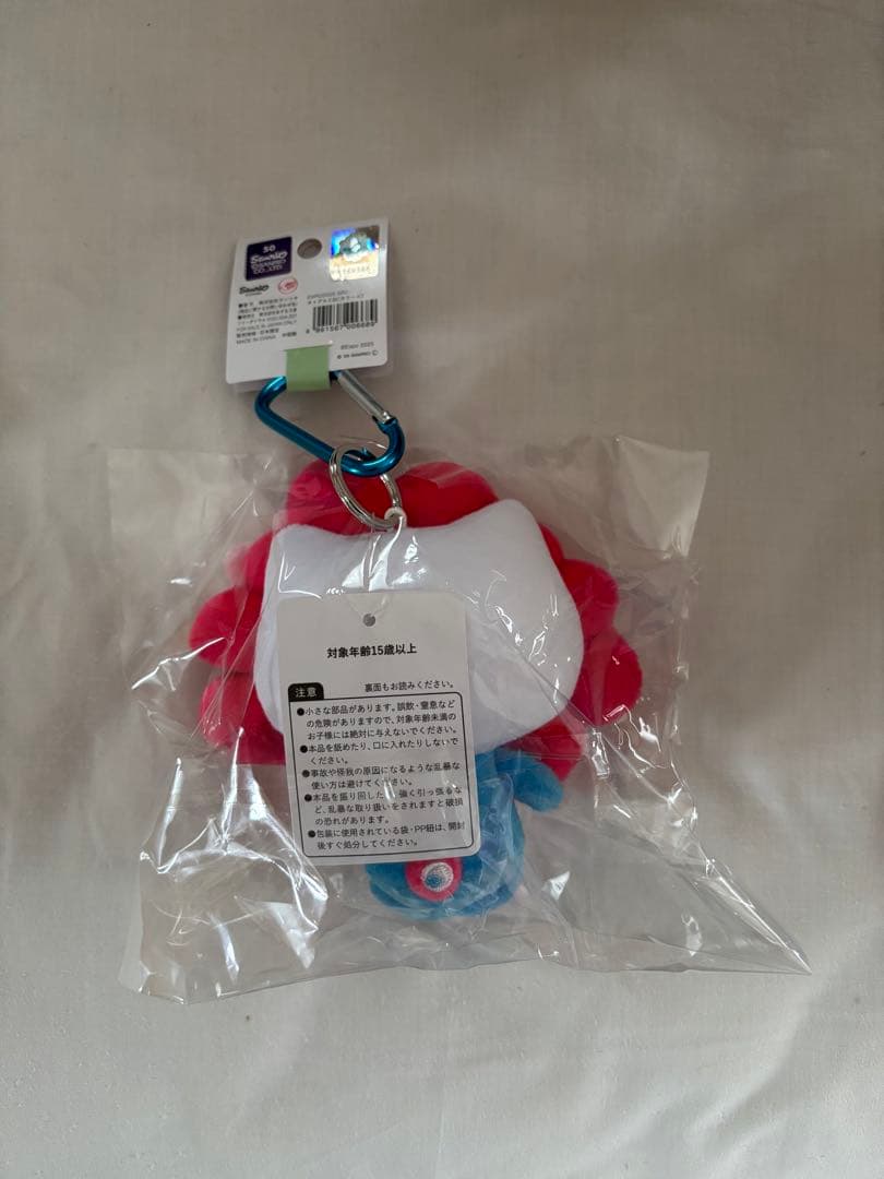 万博会場限定ミャクミャク サンリオ ハローキティ カラビナ付きマスコット