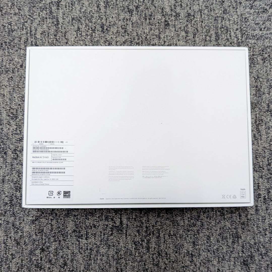 ジャンク品MacBook Air (M1, 2020) A2337 - 画面破損
