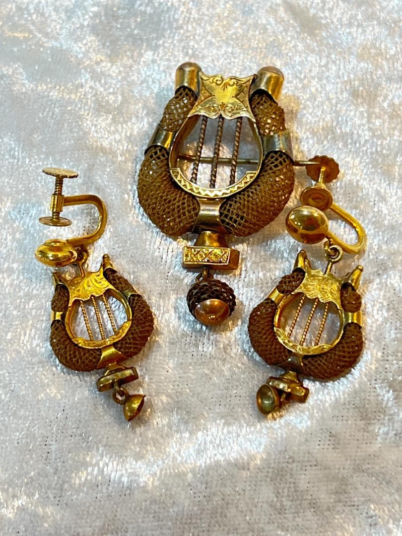 モーニングジュエリー　ヘヤーアクセサリー　ゴールド12ct