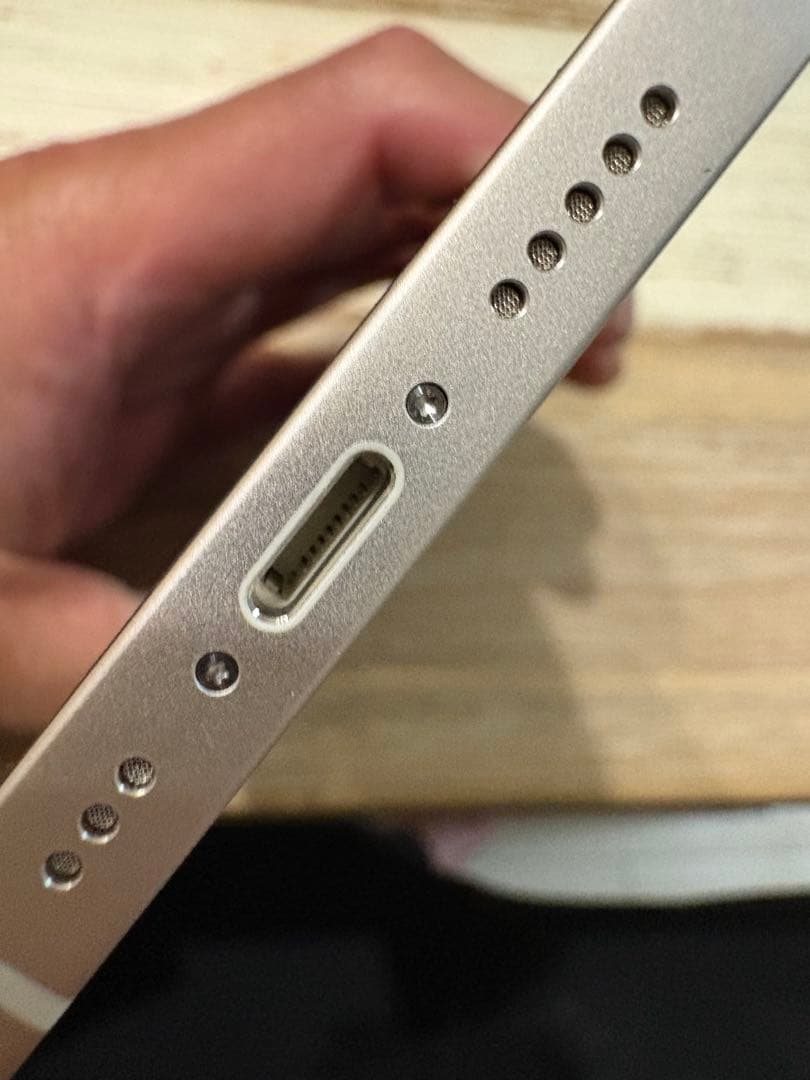 超美品 バッテリー100% Apple iPhone 12 ホワイト 本体