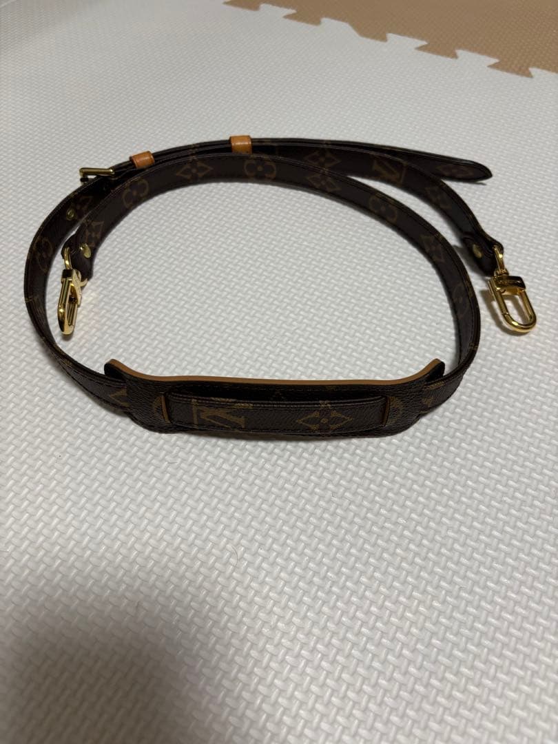 12／26日まで　Louis Vuitton モノグラム レザー ストラップ