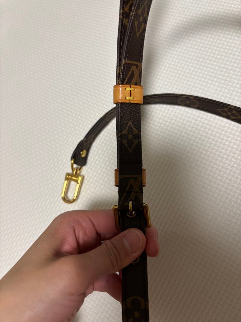 12／26日まで　Louis Vuitton モノグラム レザー ストラップ
