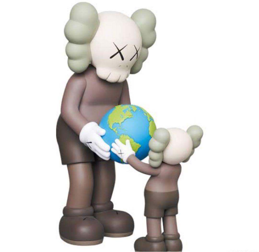 KAWS カウズ　フィギュア