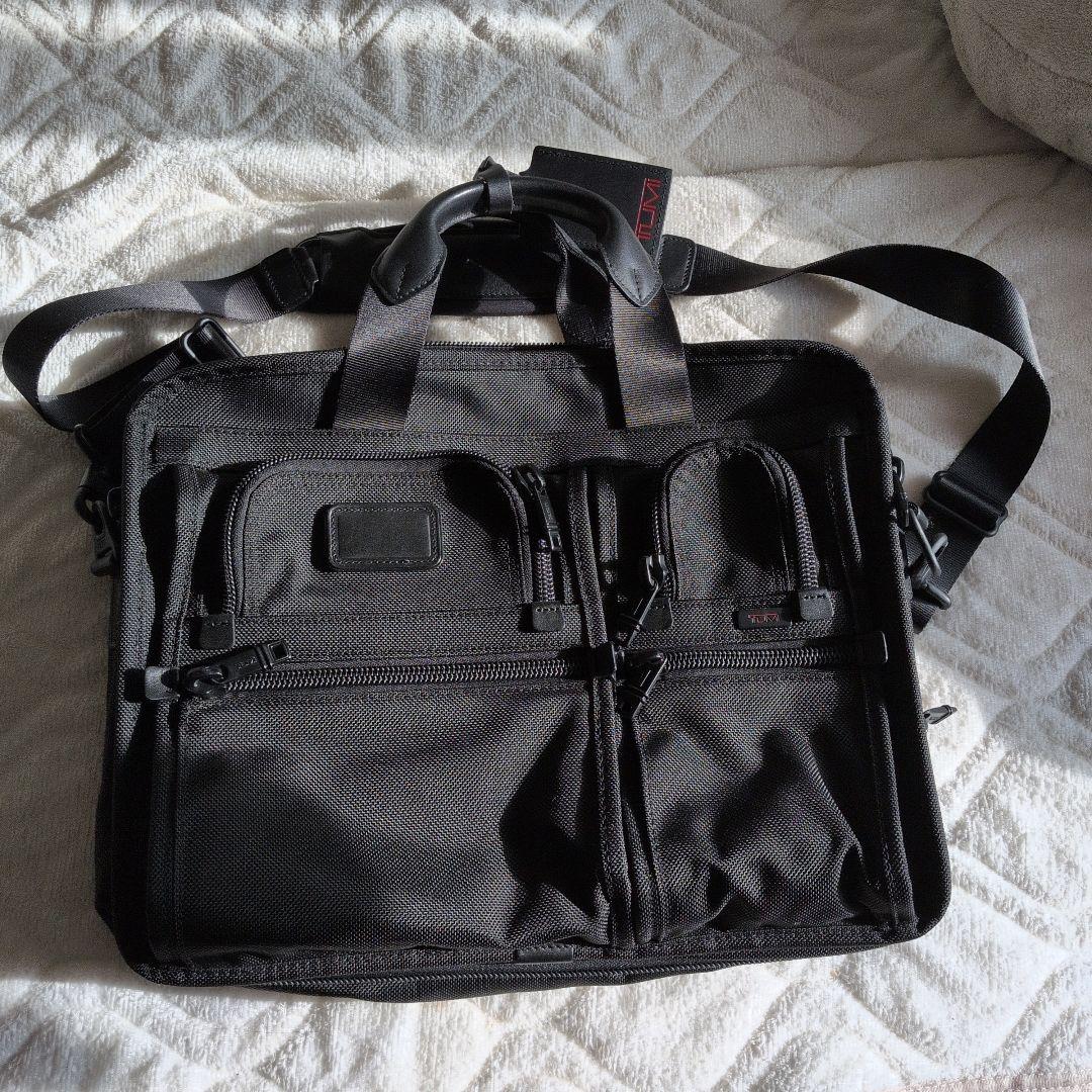 TUMI　ビジネスバッグ　拡張可能 26141DH　ブラック　ナイロン製