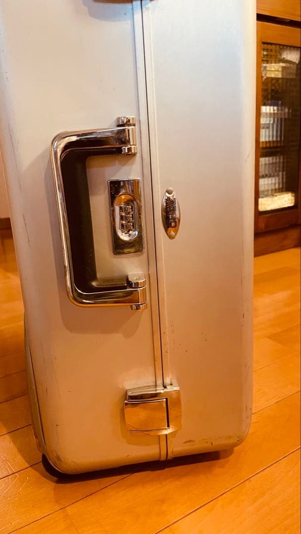 ゼロハリバートン アルミ キャリーケース 2輪 約35〜40L 機内持ち込み可