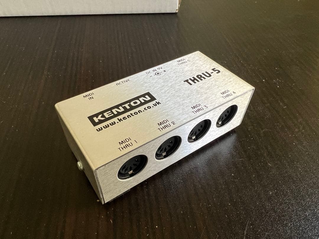 KENTON THRU-5 MIDIスプリッター