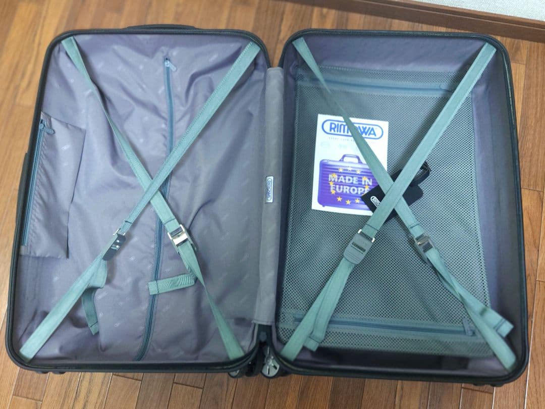 リモワ サルサ 876.63 シルバー 63L 4輪