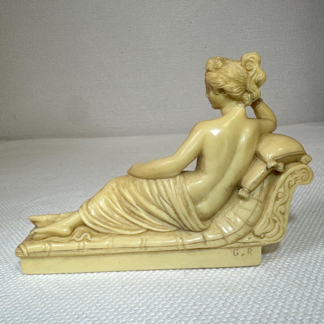 ギリシャ古代裸のりんごを持つ女性 馬の二輪車　２個セット　イタリア