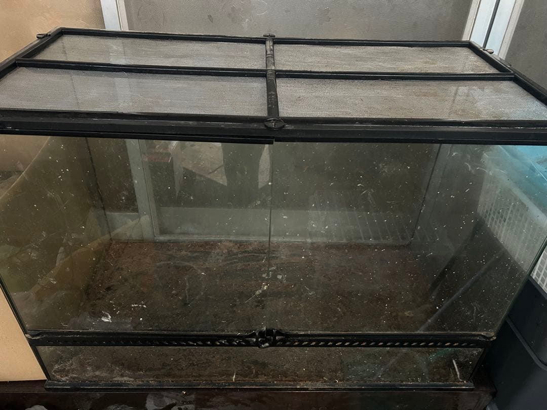 引き取り限定　グラステラリウム9060